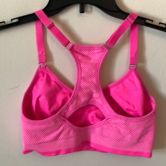 Victoria’s Secret sports bra - Picture 2 of 3